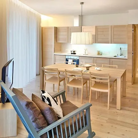 Apartment Holiday Falkensteiner Premiumappartements Edelweiss Rennweg Okt04039 Dyb *